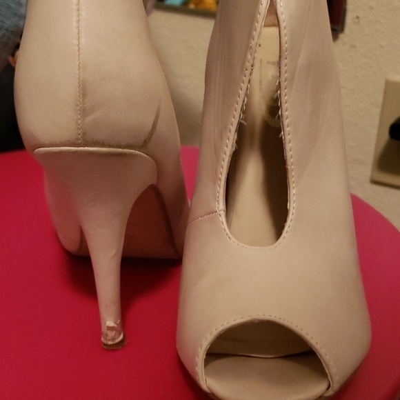 White open toe, open top heels - Picture 2 of 3